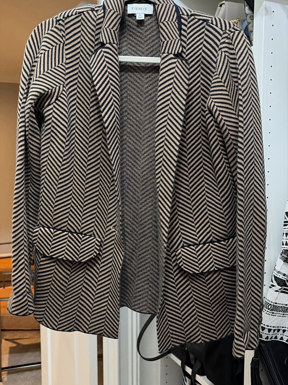 Evereve Chevron Knit Blazer Jacket - Black and Tan